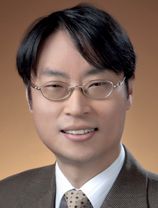Si Yul Lee